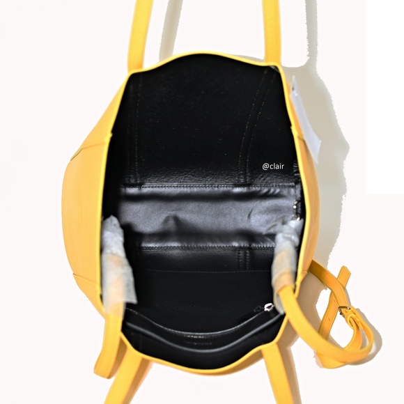 Balenciaga Extra-Small Everyday Leather Logo Tote - Picture 6 of 7